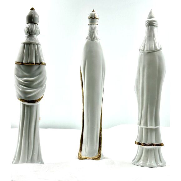 5 piece porcelain nativity scene by Holly Tree - Picture 9 of 9